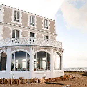 De La Mer, The Originals Relais Hotel Brignogan-Plages